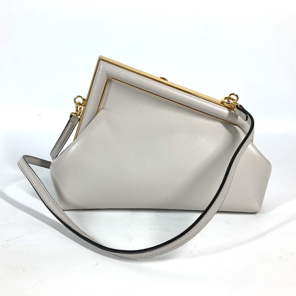 Fendi Clutch Bag Leather White Gray Type Shoulder Crossbody Pochett…